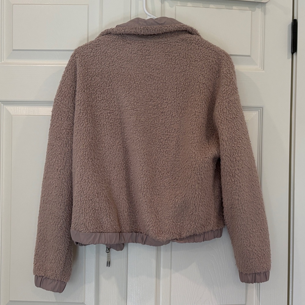 Pink Vuori Sherpa Jacket with Zipper Details - Picture 2 of 6